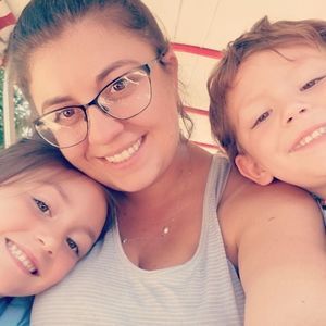 Meet your Posher, Alexis